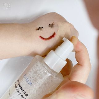 화이트리 비움 약산성 클렌징젤 ,마일드 필링젤 세트 — 5점을 준 리뷰어가 2021년 2월 올린 사용 사진
