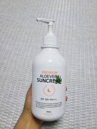 [닥터문] 프리미엄 알로에베라 선크림 500ml — 5점을 준 리뷰어가 2022년 6월 올린 사용 사진