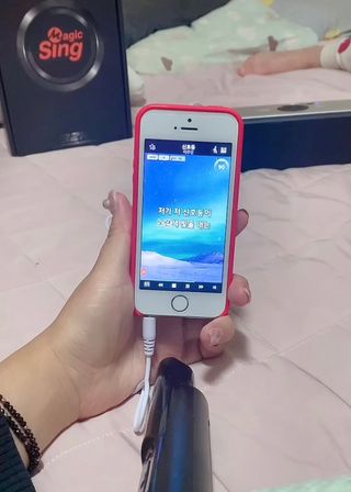 매직씽 노래방 어플리케이션 6개월 이용권 — 5점을 준 리뷰어가 2021년 11월 올린 사용 사진