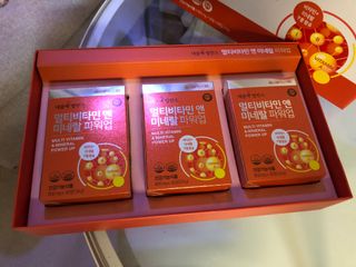 서울약사신협_내몸애발란스멀티비타민앤미네랄파워업_800mg x 90정 — 4.5점을 준 리뷰어가 2021년 5월 올린 사용 사진