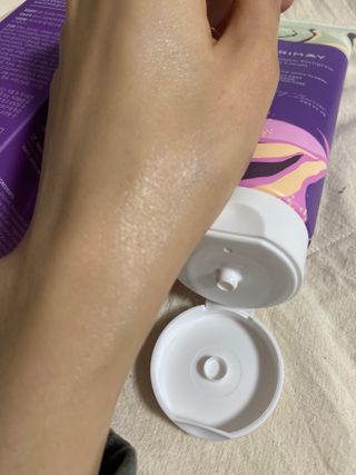 트리마이 주름개선 기능성의 퍼퓸 바디케어, 힐링 베리어 바디크림 3종 택1 — 4.5점을 준 리뷰어가 2022년 10월 올린 사용 사진