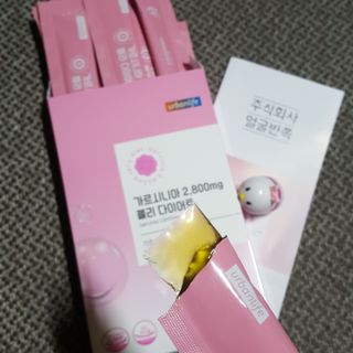 주식회사 얼굴반쪽 [얼굴반쪽 가르시니아 2,800mg] x 14포 1주 젤리 다이어트 보조제 체지방감소 — 4점을 준 리뷰어가 2021년 12월 올린 사용 사진