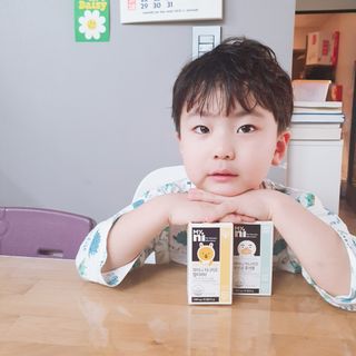 일동제약 마이니 마이니 지니키즈 유산균 츄어블, 멀티비타 set — 4점을 준 리뷰어가 2021년 3월 올린 사용 사진