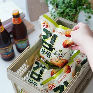 오리온 오징어땅콩의 짭짤고소 신제품, 구운김땅콩 — 5점을 준 리뷰어가 2022년 5월 올린 사용 사진