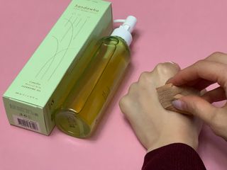 스킨큐어 산다화 순한 클렌징 동백 오일 200ml — 5점을 준 리뷰어가 2023년 4월 올린 사용 사진