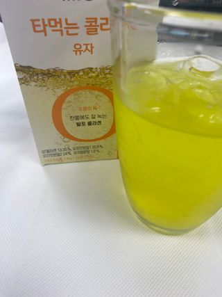 [음료수 대신 가능!]  빠르게 흡수되는 아임오 타먹는 콜라겐 1박스 — 5점을 준 리뷰어가 2023년 4월 올린 사용 사진