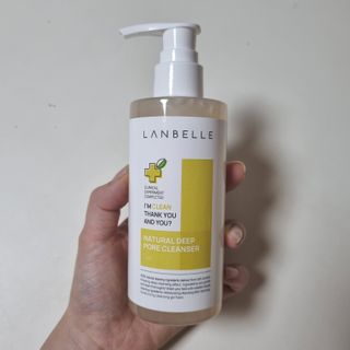 랑벨 내츄럴 딥 포어 클렌저 210ml (저자극 약산성 천연 클렌징 젤) — 5점을 준 리뷰어가 2022년 4월 올린 사용 사진