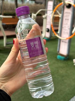 몽베스트 [MONTBEST]위드어스 500mL 20병 — 5점을 준 리뷰어가 2024년 2월 올린 사용 사진