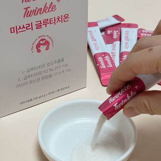 메디포스트 모비타 미쓰리 글루타치온 30포 — 5점을 준 리뷰어가 2023년 1월 올린 사용 사진