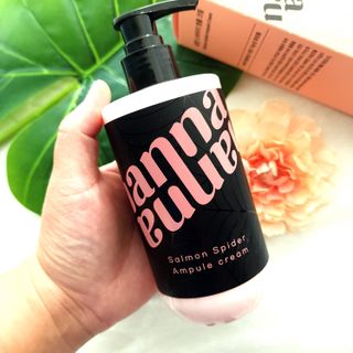 난나 살몬 스파이더 검버섯 미백 톤업 화이트닝 연어 앰플 크림 300ml 대용량 — 5점을 준 리뷰어가 2022년 11월 올린 사용 사진