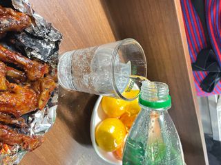 몽베스트 Montbest with Sparkling water Lime20병 — 5점을 준 리뷰어가 2022년 10월 올린 사용 사진
