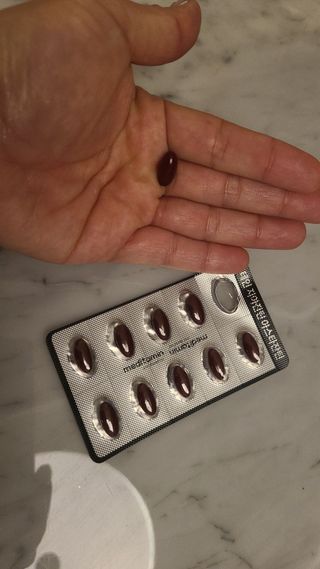 메디타민 루테인 지아잔틴 아스타잔틴 — 5점을 준 리뷰어가 2021년 10월 올린 사용 사진