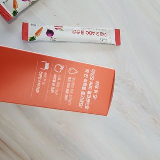 아임오 ABC 콜라겐 젤리 14포 — 5점을 준 리뷰어가 2022년 2월 올린 사용 사진