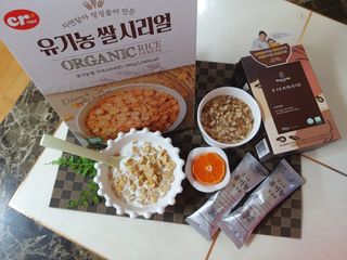 씨알푸드 유기농 쌀 시리얼 390g + 갓 구운 유기농 발아통곡물 150g — 5점을 준 리뷰어가 2021년 12월 올린 사용 사진