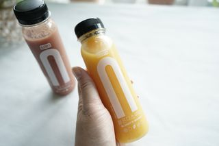 BLENDY'S 핑크 스무디+블론디 스무디 — 4점을 준 리뷰어가 2021년 12월 올린 사용 사진