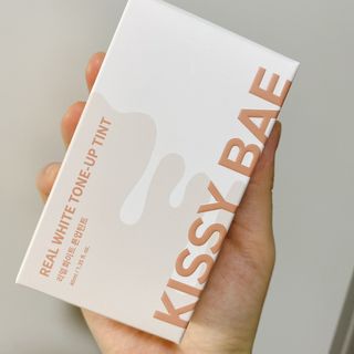 KISSY BAE 키시베이 키시베이 리얼화이트 톤업틴트 — 3점을 준 리뷰어가 2021년 7월 올린 사용 사진