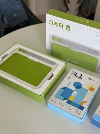 크레타탭 차세대 사고력 유아수학 학습기 페이퍼 태블릿 — 5점을 준 리뷰어가 2023년 10월 올린 사용 사진