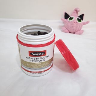 Swisse 스위스 고함량 프로폴리스 2,000mg 210정 — 4점을 준 리뷰어가 2021년 3월 올린 사용 사진