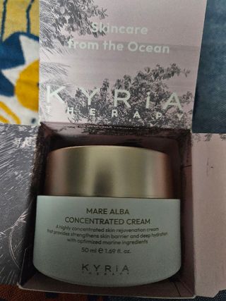 키리아 테라피 N[키라아 테라피] 마레 알바 컨센트레이티드 크림 50ml — 5점을 준 리뷰어가 2024년 8월 올린 사용 사진