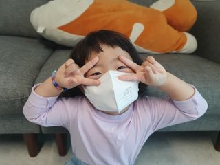 [숨그림]  덴탈마스크 짱구 우리아이 그리고 내가 쓰는 믿을수있는 케릭터 마스크  16종 — 4점을 준 리뷰어가 2021년 9월 올린 사용 사진