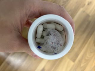 프리마인 성큼다가온 봄, 이너뷰티를 챙겨야 피부도 화사하게, 컨디션도 활기차게. 흡수율을 높인 고효율 비타민. — 4점을 준 리뷰어가 2022년 9월 올린 사용 사진