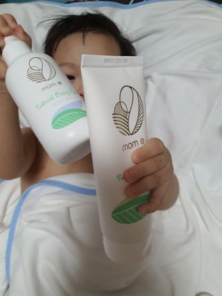 mom e 맘이 내추럴 베이비 케어 크림+바디오일 — 5점을 준 리뷰어가 2021년 1월 올린 사용 사진