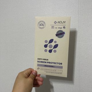 아클리브 Eco 항균 항바이러스 액정 보호필름(iPhone) — 3점을 준 리뷰어가 2022년 7월 올린 사용 사진