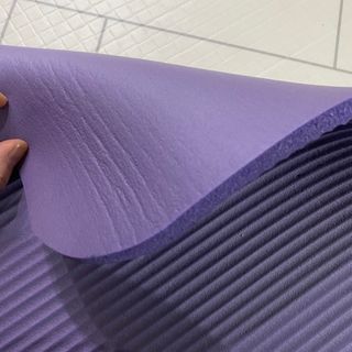 원달러샵 NBR 10mm 바디핏 요가매트 — 1.5점을 준 리뷰어가 2021년 3월 올린 사용 사진