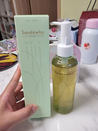 스킨큐어 산다화 순한 클렌징 동백 오일 200ml — 5점을 준 리뷰어가 2023년 5월 올린 사용 사진