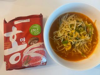 [풀무원] 자연은맛있다 정면, 백면, 홍면  세트 — 5점을 준 리뷰어가 2021년 4월 올린 사용 사진