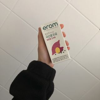 이롬 erom 황성주 박사의 국산콩 두유 검은콩 고구마 — 4.5점을 준 리뷰어가 2021년 2월 올린 사용 사진