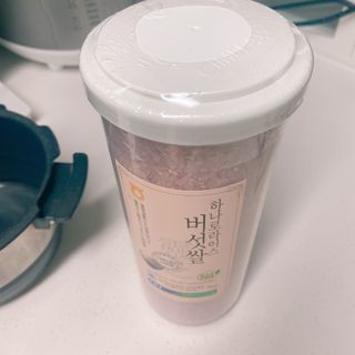 하나로라이스 기능성쌀 5종 1kg  환경을 생각한 다회용 용기 사용 — 5점을 준 리뷰어가 2022년 1월 올린 사용 사진