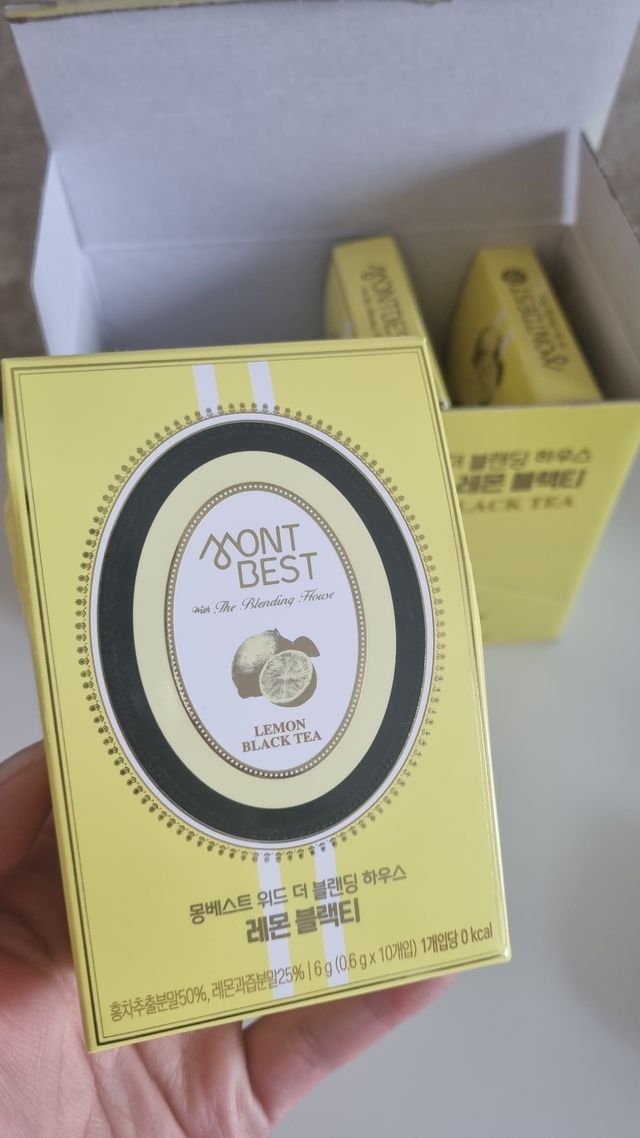 몽베스트 위드더 블랜딩 하우스 _레몬 블랙티 리뷰 사진