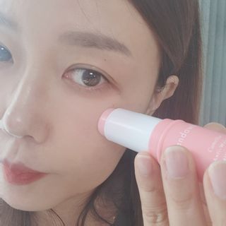 스킨큐어 산다화 카멜리아 안티 링클 멀티밤 — 5점을 준 리뷰어가 2022년 1월 올린 사용 사진