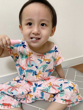 [오라덴스] 99.9 항균 칫솔모_키즈 진동칫솔 2,3단계 중 택 1 — 5점을 준 리뷰어가 2021년 7월 올린 사용 사진