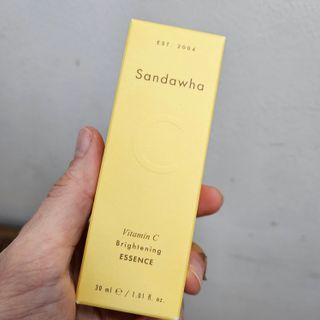 스킨큐어 산다화 비타민c 화이트닝 에센스 30ml — 5점을 준 리뷰어가 2024년 1월 올린 사용 사진