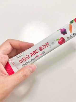 아임오 ABC 콜라겐 젤리 14포 — 4점을 준 리뷰어가 2021년 7월 올린 사용 사진
