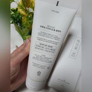 [베러오리진] 무화과 크리미 딥 폼 클렌저/피부 노폐물 & 미세먼지 99 세정 인증 민감성 피부 무자극 인증 — 5점을 준 리뷰어가 2021년 12월 올린 사용 사진