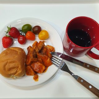 굽네몰 [굽네] 소스가 맛있는 닭가슴살 슬라이스 4종 — 5점을 준 리뷰어가 2021년 4월 올린 사용 사진