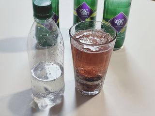 몽베스트 Montbest with Sparkling water Lemon OR Lime 20병(랜덤) — 4.5점을 준 리뷰어가 2022년 10월 올린 사용 사진