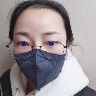 애니가드 셋업마스크 4컬러 각 10매입 [크리미베이지, 캐시미어로즈, 초콜렛브라운, 미드나잇네이비] — 5점을 준 리뷰어가 2022년 2월 올린 사용 사진