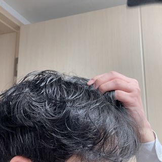 [갸스비] 곱슬 머리부터 파마까지 남자의 컬을 위한 갸스비 컬크림 — 5점을 준 리뷰어가 2021년 10월 올린 사용 사진