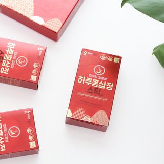 힘내라김홍삼 하루홍삼정스틱 10g x 30포 — 5점을 준 리뷰어가 2021년 5월 올린 사용 사진