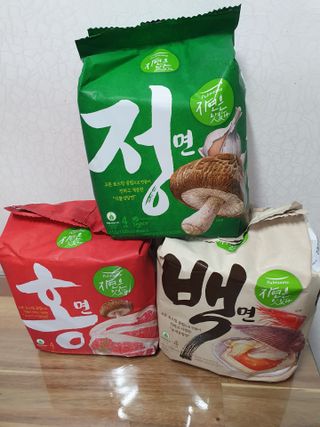 [풀무원] 자연은맛있다 정면, 백면, 홍면  세트 — 5점을 준 리뷰어가 2021년 4월 올린 사용 사진