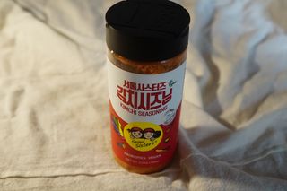 [서울시스터즈] 김치시즈닝 국내 최초 뿌려먹는 김치파우더 100g 1개+ 신제품 김치스낵 90g 2개 — 5점을 준 리뷰어가 2021년 8월 올린 사용 사진