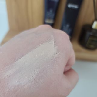 아이앤립 / EYENLIP 아이앤립 루센트 비비크림 2 Color — 5점을 준 리뷰어가 2021년 7월 올린 사용 사진