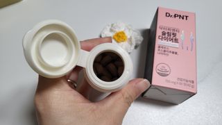 닥터피엔티 [Dr.PNT] 하루 2알로 건강한 다이어트! 한겨울에도 체지방만 쏙~ 슬림핏 다이어트 — 5점을 준 리뷰어가 2023년 2월 올린 사용 사진
