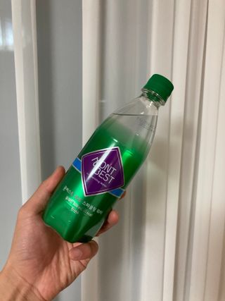 몽베스트 Montbest with Sparkling water Plain 20병 — 5점을 준 리뷰어가 2022년 8월 올린 사용 사진