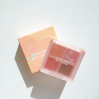 [블랙루즈] 크리스탈 하트 락 섀도우 4종 중 택1 — 5점을 준 리뷰어가 2021년 1월 올린 사용 사진