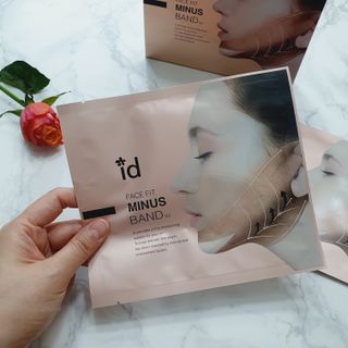 아이디플라코스메틱 아이디 페이스핏 마이너스 밴드 v2 — 5점을 준 리뷰어가 2021년 5월 올린 사용 사진